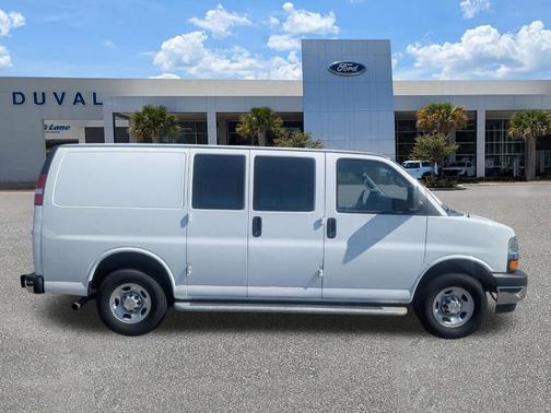 Summit White 2024 Chevrolet Express 2500 Work Van