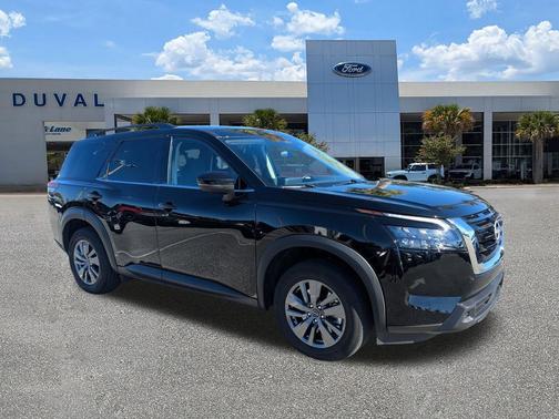 2025 Nissan Pathfinder SV FWD