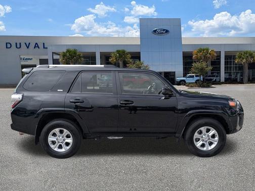 2023 Toyota 4Runner SR5