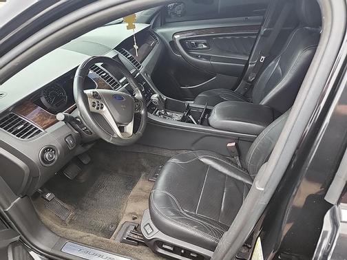 2014 Ford Taurus Limited
