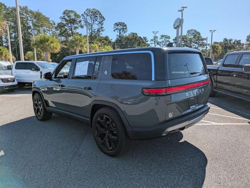 2022 Rivian R1S Launch Edition