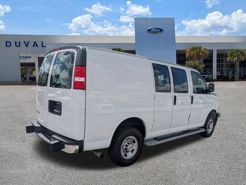 Summit White 2024 Chevrolet Express 2500 Work Van