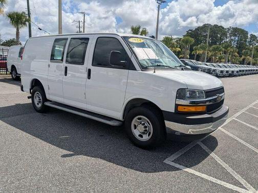 Summit White 2024 Chevrolet Express 2500 Work Van