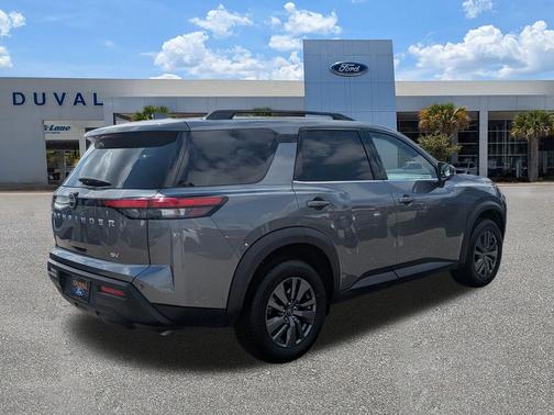 2024 Nissan Pathfinder SV FWD