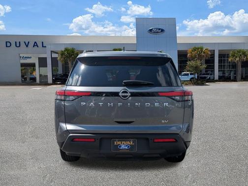 2024 Nissan Pathfinder SV FWD