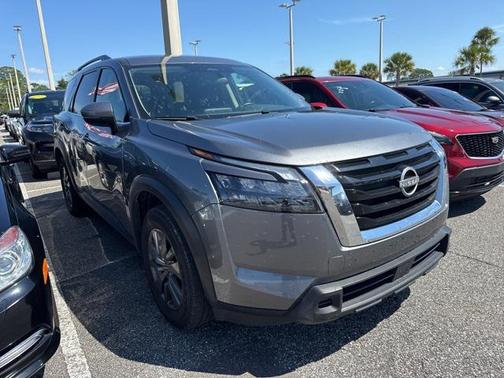 2024 Nissan Pathfinder SV FWD