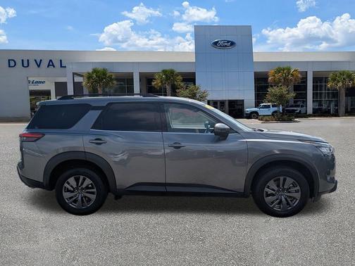 2024 Nissan Pathfinder SV FWD