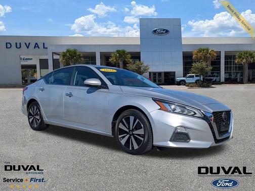 2022 Nissan Altima 2.5 SV