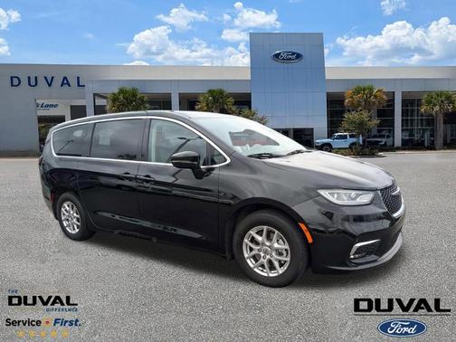 Diamond Black 2024 Chrysler Pacifica Touring-L