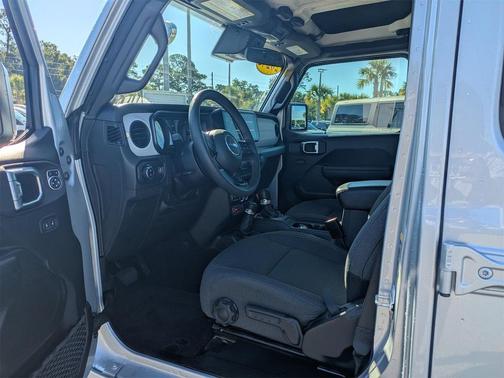 2024 Jeep Gladiator Willys