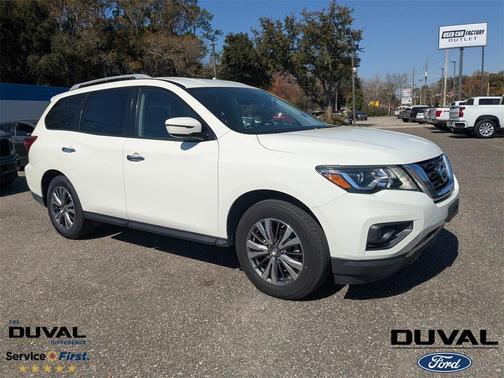 2018 Nissan Pathfinder SV