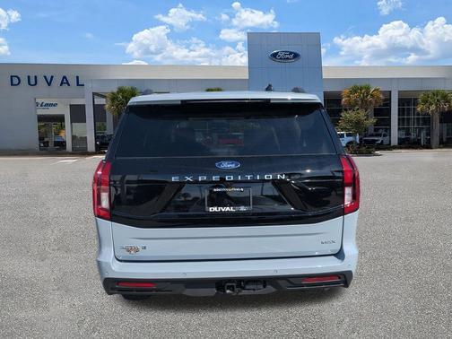 2025 Ford Expedition Max Active 4x2