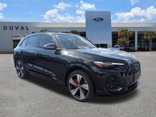 Black 2025 Audi SQ5 3.0T quattro Premium