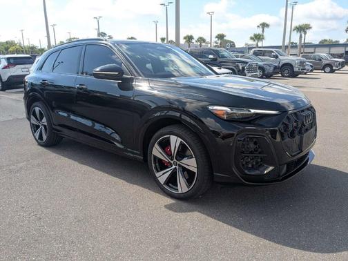 Black 2025 Audi SQ5 3.0T quattro Premium