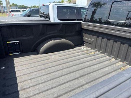 Black Metallic 2022 Ford F-150 Lariat