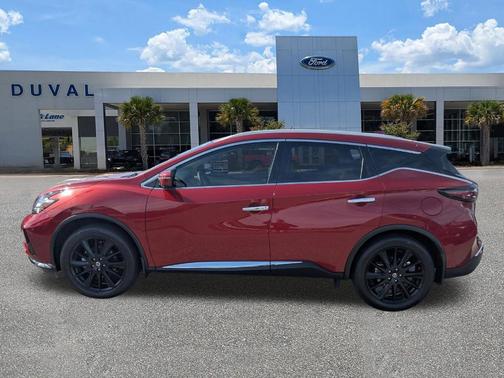 Red 2020 Nissan Murano SL