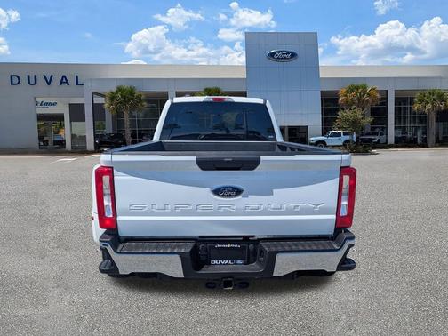 2024 Ford F-350 XLT
