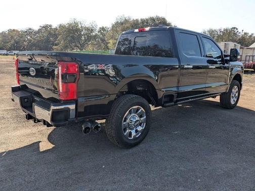Agate Black Metallic 2026 Ford F-250 Lariat