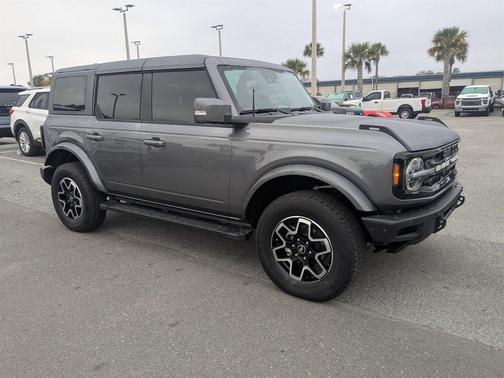 2024 Ford Bronco Outer Banks