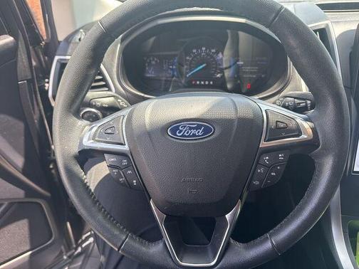 Carbonized Gray Metallic 2022 Ford Edge SEL