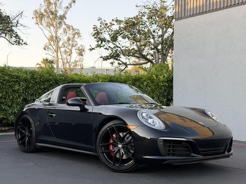 2019 Porsche 911 Targa 4S