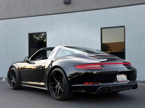 2019 Porsche 911 Targa 4S