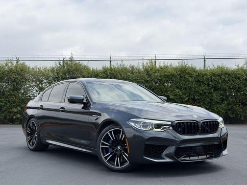 Black 2019 BMW M5