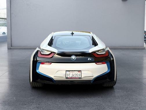 2019 BMW i8 Base