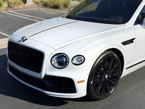 White 2023 Bentley Flying Spur Speed