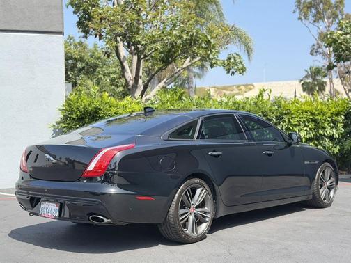 Santorini Black 2019 Jaguar XJ XJ Supercharged