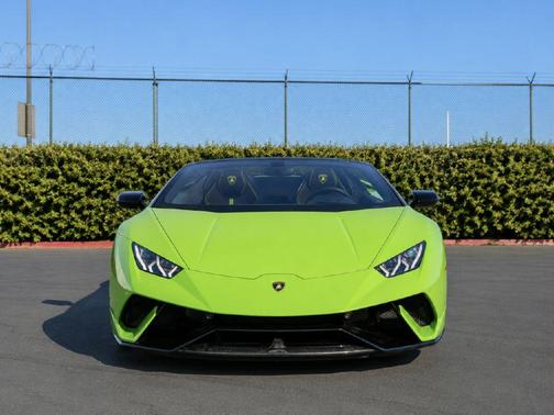 Green 2019 Lamborghini Huracan Performante