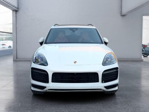 2021 Porsche Cayenne GTS