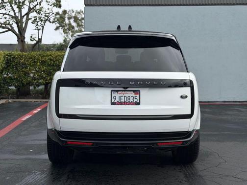 2023 Land Rover Range Rover Autobiography