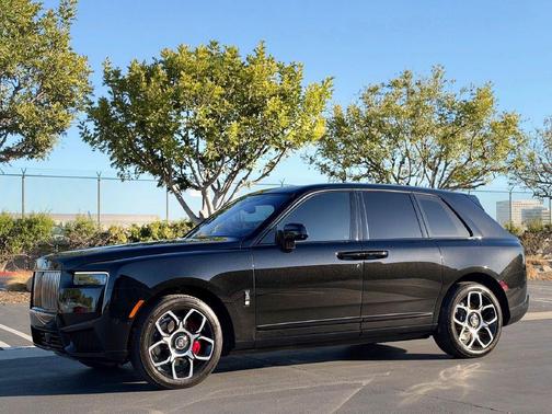 Black 2025 Rolls-Royce Cullinan