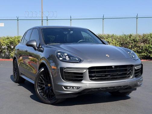Gray 2017 Porsche Cayenne GTS