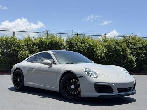 Chalk 2018 Porsche 911 Carrera S