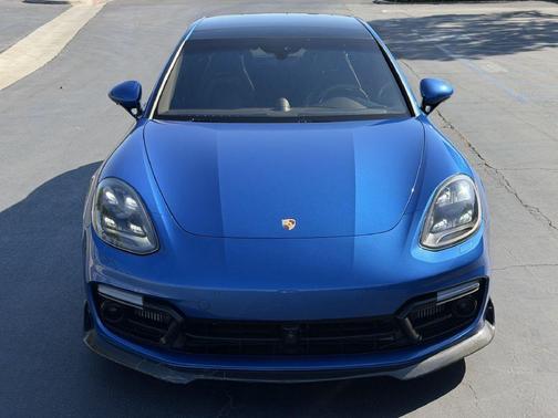 Blue 2017 Porsche Panamera 4S