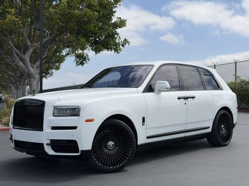 White 2021 Rolls-Royce Cullinan