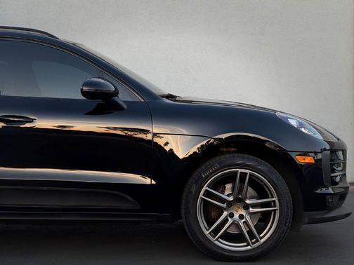 2019 Porsche Macan Base