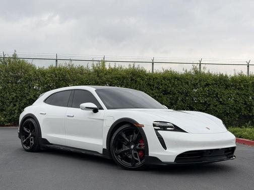 White 2022 Porsche Taycan 4S
