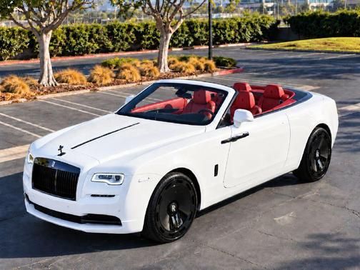 White 2018 Rolls-Royce Dawn