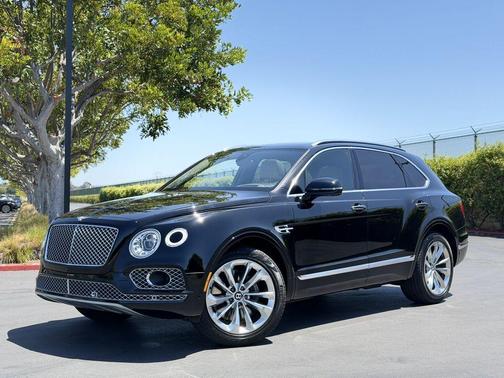 Black 2017 Bentley Bentayga