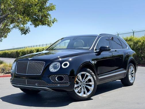 Black 2017 Bentley Bentayga