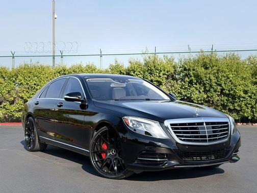 Black 2015 Mercedes-Benz S-Class S 550