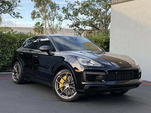 2023 Porsche Cayenne Turbo S