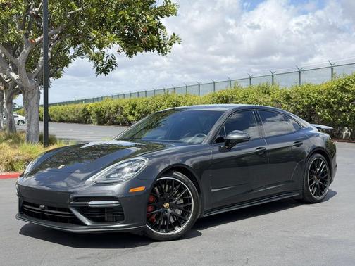 Black 2017 Porsche Panamera Turbo
