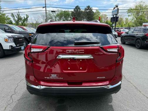 2022 GMC Terrain SLT