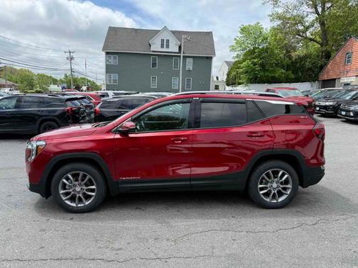 2022 GMC Terrain SLT