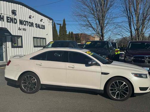 2019 Ford Taurus Limited