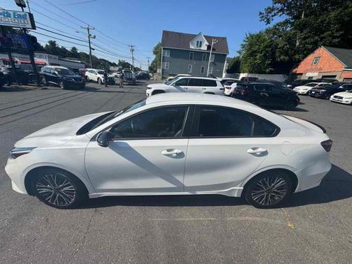 2023 Kia Forte GT-Line